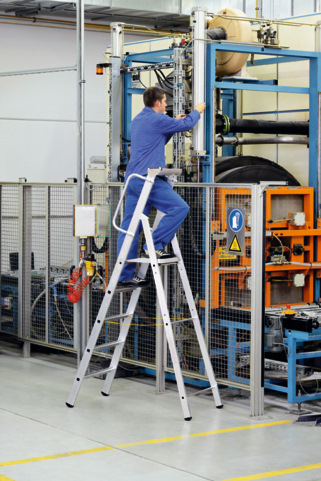 Escalera de plataforma modelo estándar
